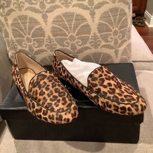 6N leopard print loafers